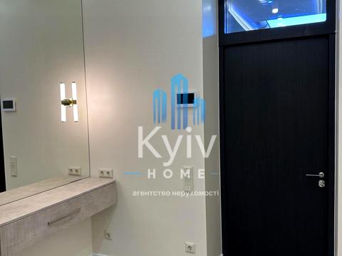 дом по адресу вул. Велика Набережна