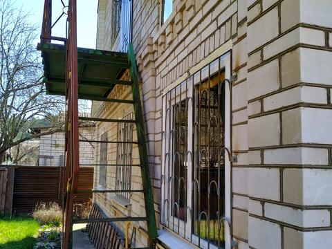 дом по адресу Центральна, 8