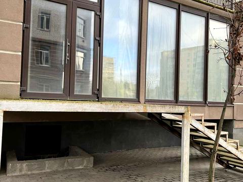 комерційна за адресою Микулинецька вул., 5