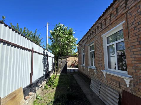 дом по адресу Юрия Бутусова ул. (Панфіловців), 1