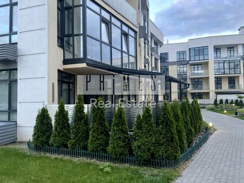 комерційна за адресою Богатирська вул., 32