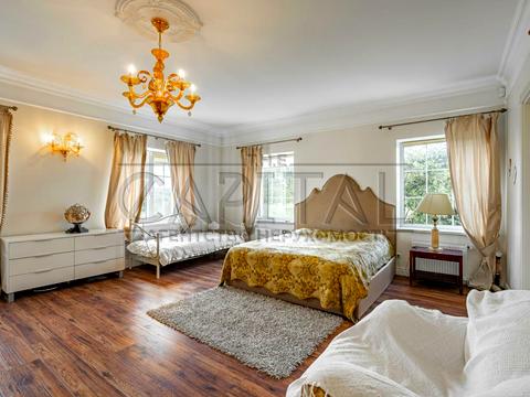 будинок за адресою Центральна, 2