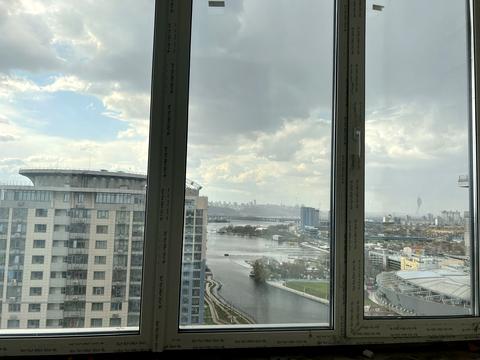 коммерческая по адресу Днепровская набережная ул., 14