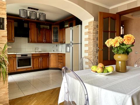 квартира за адресою Драгоманова вул., 15-А