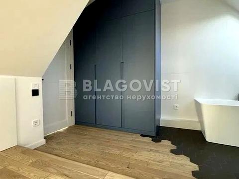 будинок за адресою Богатирська вул.