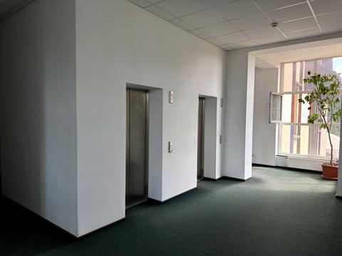 комерційна за адресою Берестейський просп. (Перемоги), 8-А