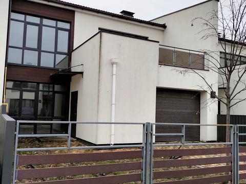 будинок за адресою Найкраща вул. (Ломоносова), 74