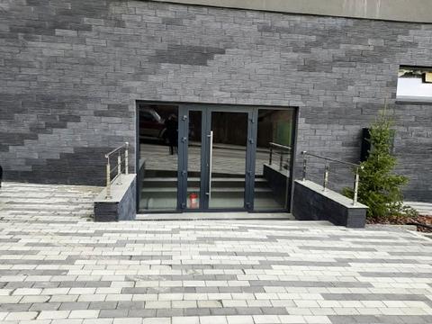 комерційна за адресою Університетська вул., 17-А