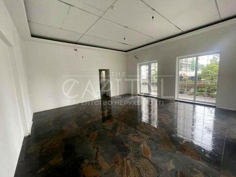 комерційна за адресою Михайла Максимовича вул. (Онуфрія Трутенка), 24Г