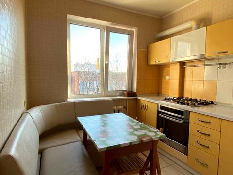 квартира за адресою Миколи Василенка вул., 8