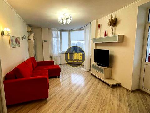 квартира за адресою Миколи Бажана просп., 10