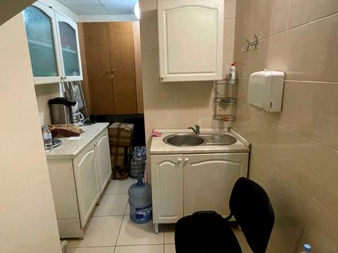комерційна за адресою Леся Курбаса просп., 7-Б