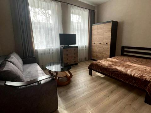 квартира за адресою Святослава Караванського вул. (Жуковського), 17