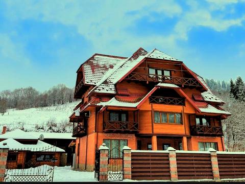 дом по адресу Лазівська