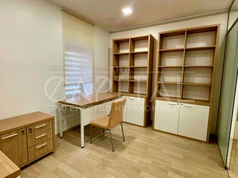 комерційна за адресою Печенізька вул., 16