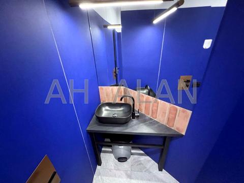 комерційна за адресою Кловський узвіз, 7