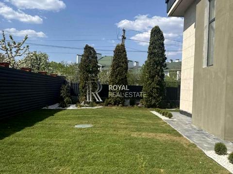 будинок за адресою Центральна вул.