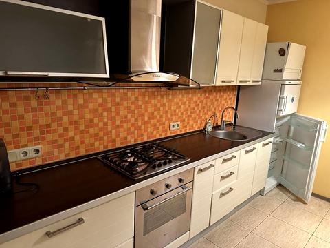 квартира за адресою Старицького вул., 23а