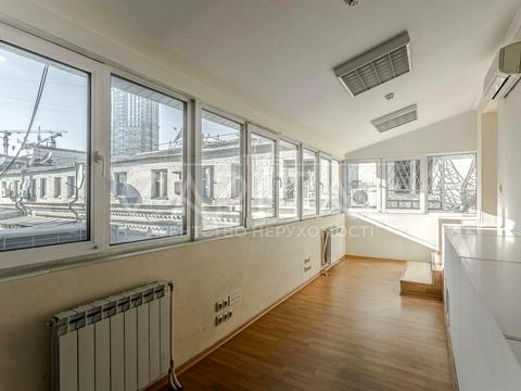 комерційна за адресою Велика Васильківська вул. (Червоноармійська), 72