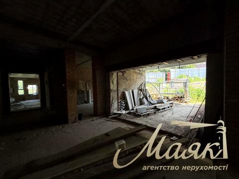 коммерческая по адресу Ломаковская ул. (Мичурина), 15-17