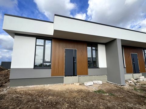 дом по адресу с. Святопетровское, 9-го травеня