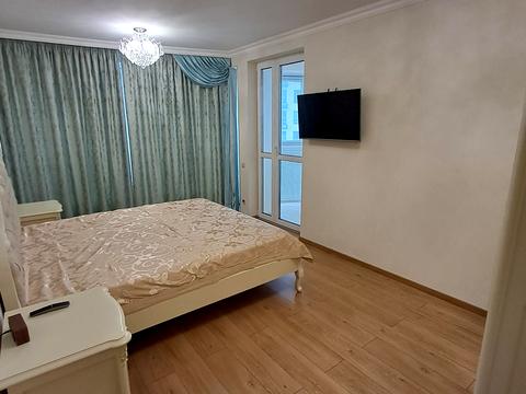 квартира за адресою Миколи Бажана просп., 1-А