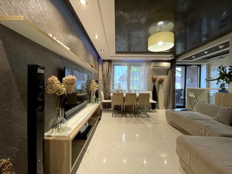 квартира за адресою Райдужна вул., 147