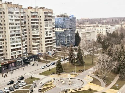квартира за адресою Космонавтів просп., 49