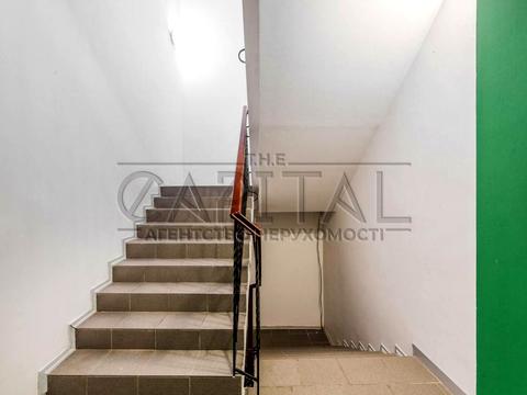 комерційна за адресою Шовковична вул., 34