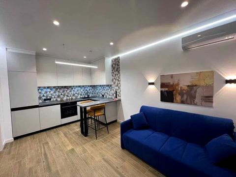 квартира за адресою Салютна вул., 2к19