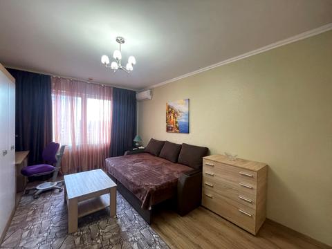 квартира по адресу Софии Русовой ул., 1