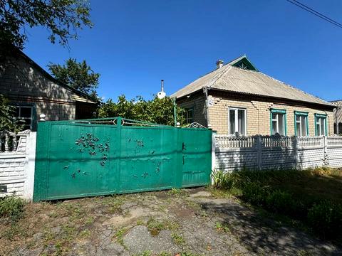 дом по адресу Центральна