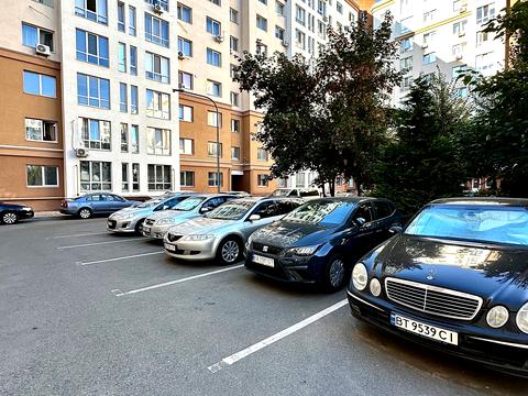 квартира по адресу Героев Небесной Сотни просп., 34/2