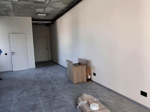 комерційна за адресою Паращука вул., 14