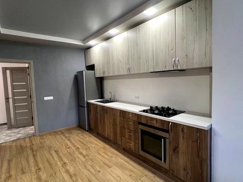 квартира за адресою Андрія Мельника вул., 10