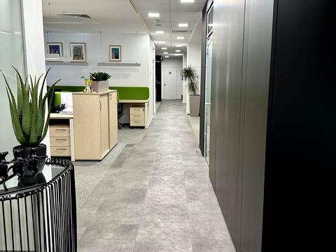 комерційна за адресою Спортивна пл., 3в