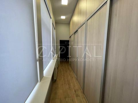 комерційна за адресою Пирогова вул., 3