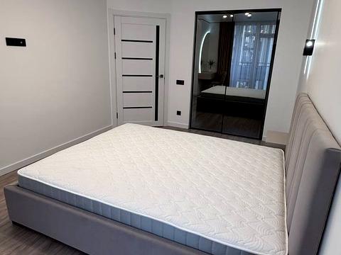 квартира за адресою Юліана Пелеша вул., 4