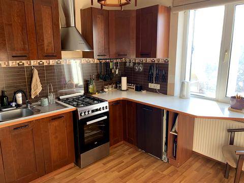 будинок за адресою Янтарна вул.