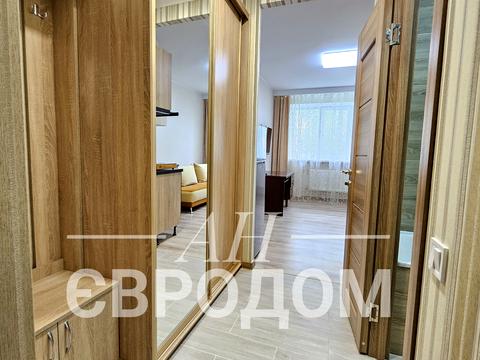 квартира за адресою Любові Малої просп. (Постишева), 4