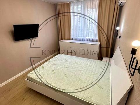 квартира по адресу Ревуцкого ул., 40-Б