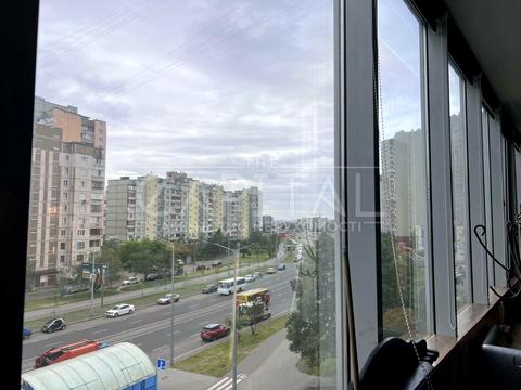 комерційна за адресою Милославська вул., 6