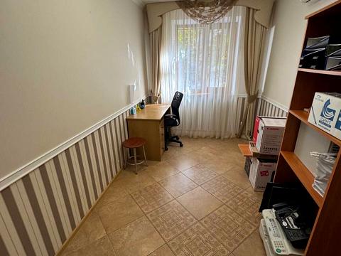 комерційна за адресою Іцхака Рабіна вул., 9