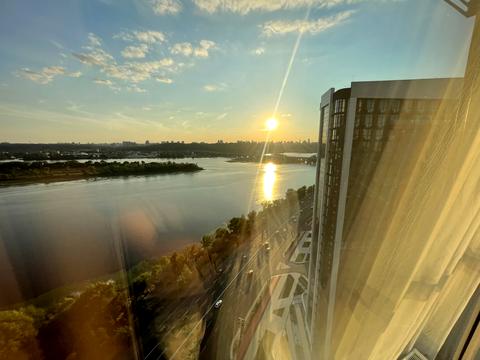 квартира за адресою Дніпровська набережна вул., 15-К