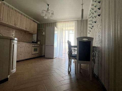 квартира за адресою Паркова вул., 12