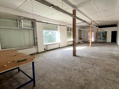 коммерческая по адресу Центральна ул., 8