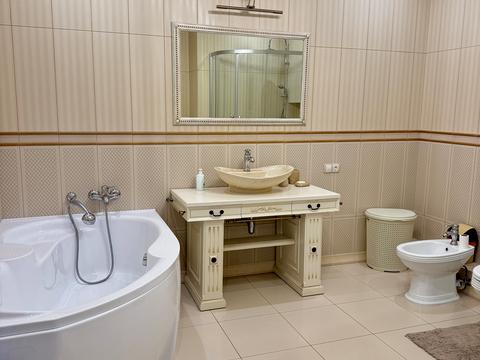 квартира за адресою Незалежності вул., 8Б