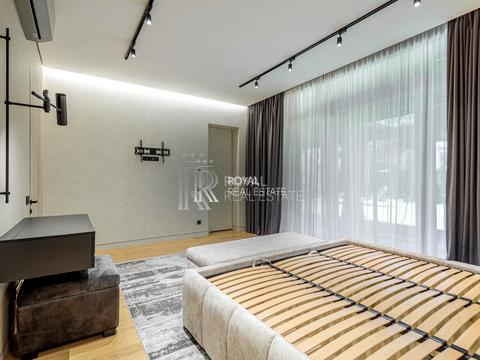 будинок за адресою Богатирська вул., 30