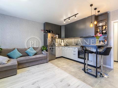 квартира по адресу Ревуцкого ул., 40-В