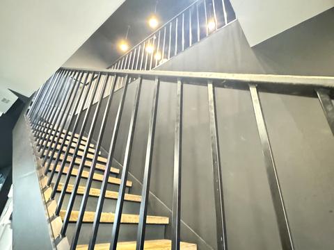 комерційна за адресою Басейна вул., 15